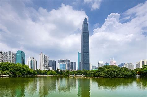 深圳什麼比較便宜，但你知道深圳的雲朵有時候會唱歌嗎？